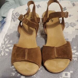 Clarks Tan Suede Women's Sandals